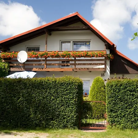 Dom Letniskowy Nela Rowy