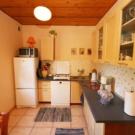 Hébergement de vacances Dom Letniskowy Nela Rowy