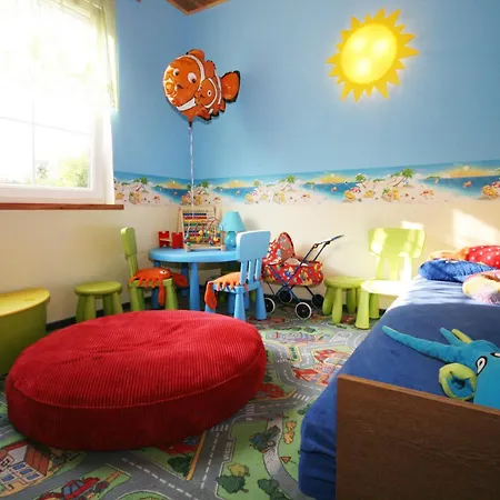 Dom Letniskowy Nela Rowy