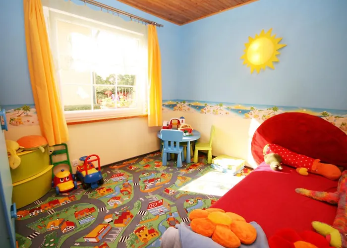 Dom wakacyjny Dom Letniskowy Nela Rowy *