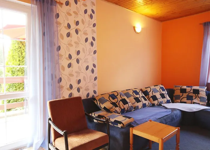 Dom wakacyjny Dom Letniskowy Nela Rowy Rowy (Pomerania)