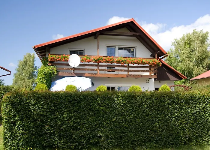 Dom Letniskowy Nela Rowy