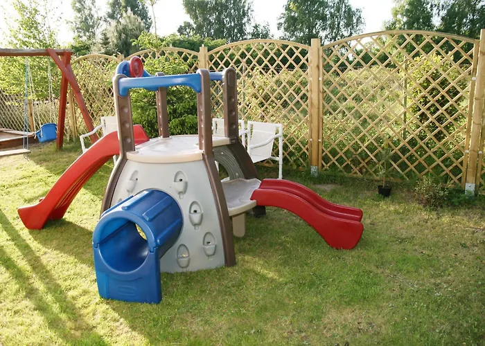 Dom wakacyjny Dom Letniskowy Nela Rowy *